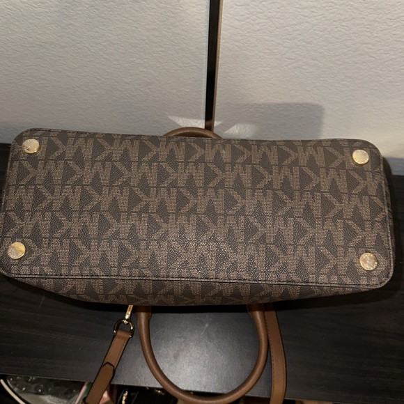 MICHAEL KORS Cindy Dome Satchel MK LOGOBROWN - Picture 11 of 16